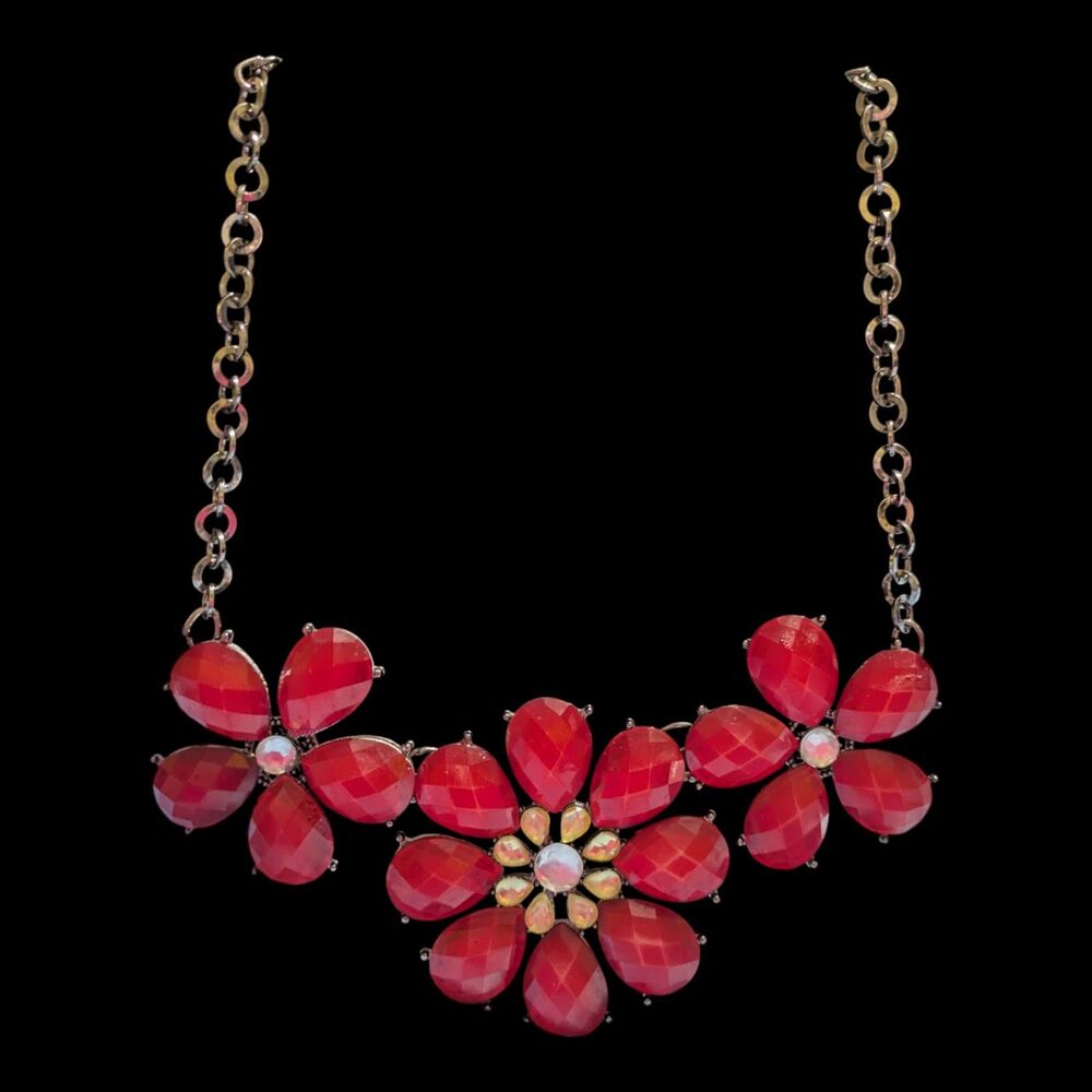 Red Floral Statement Necklace Faceted Teardrop Gem Style - Picture 2 of 3